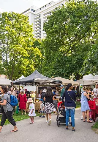 Davisville Village Market